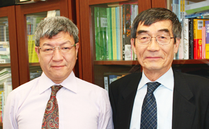 日本医科大学教授の大久保公裕さん（左）と、一般財団法人環境情報センター理事長の大塚柳太郎（右）。