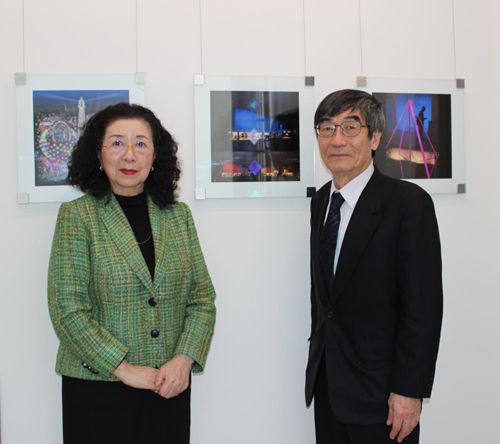 照明デザイナーの石井幹子さん（左）と、一般財団法人環境イノベーション情報機構理事長の大塚柳太郎（右）。