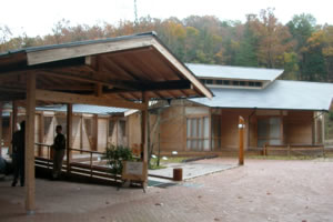 トヨタの森の拠点施設「エコのもりハウス」