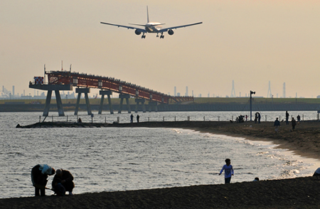 第37回 飛行機と海[環境さんぽ道｜EICネット]